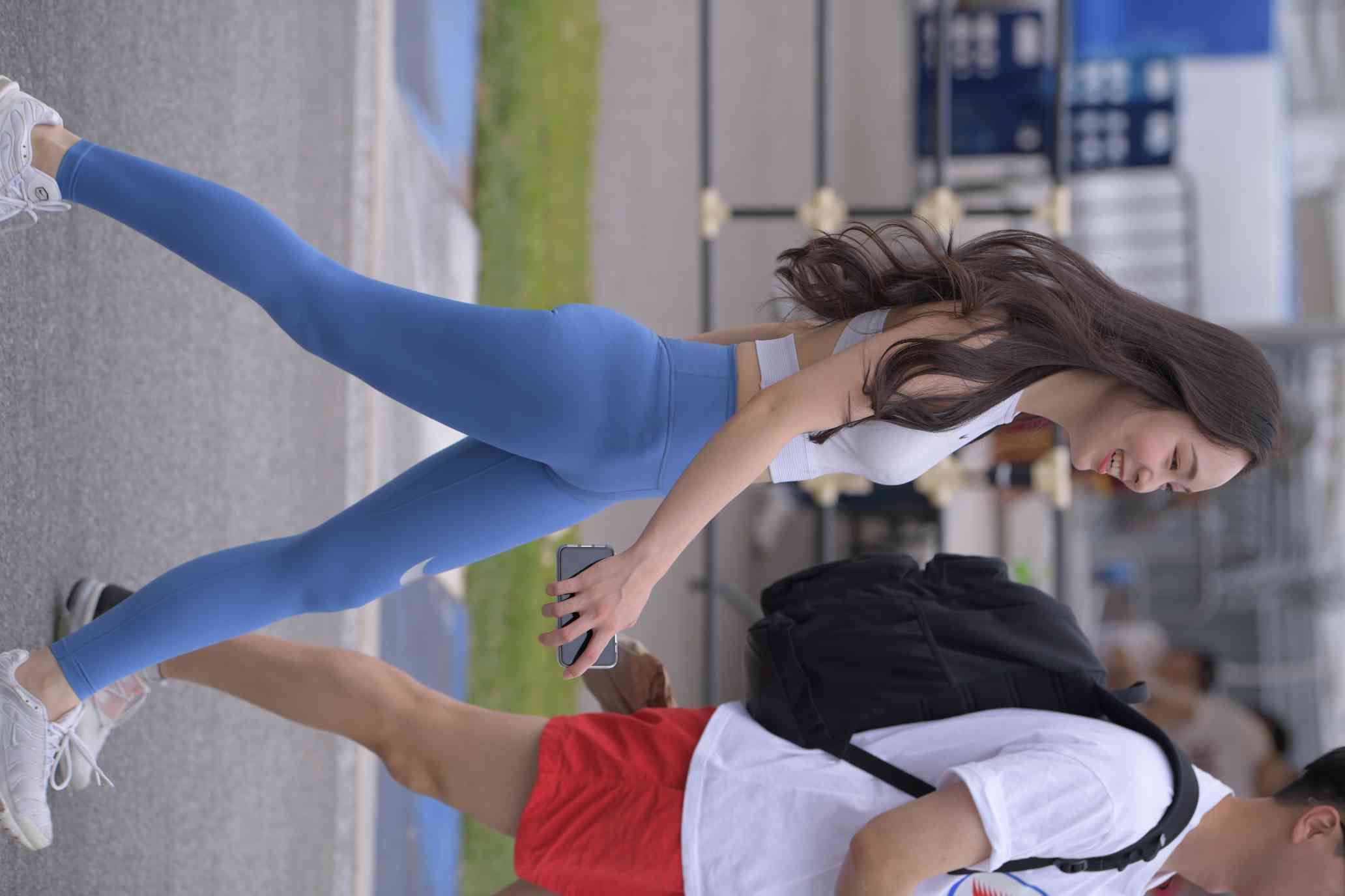 图片[4]-陪男朋友逛街的瑜伽裤女孩【74P】04034-爱拍图库