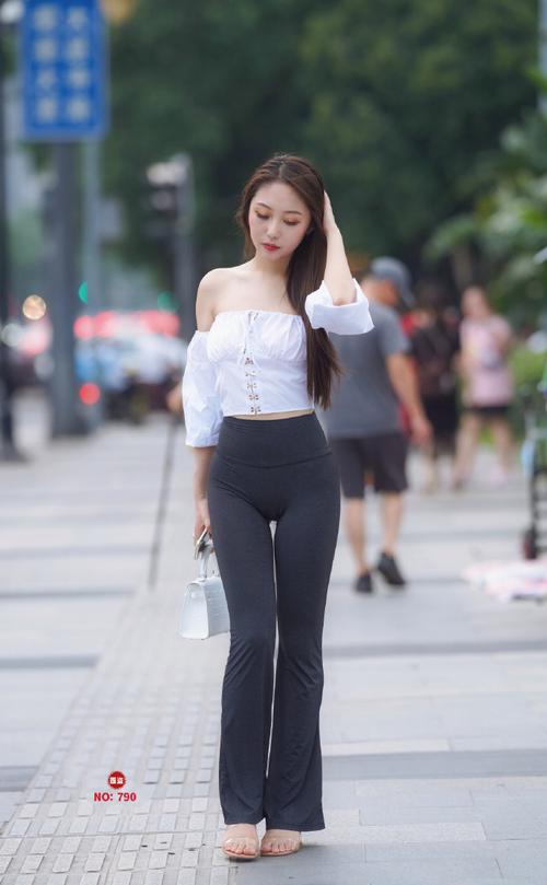 图片[1]-身材非常哇塞的瑜伽裤女孩  J1333 521P6V-21.6GB-爱拍图库