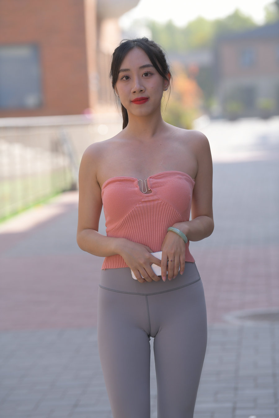 图片[1]-灰色瑜伽裤女孩J4905 522P1V-25.8GB-爱拍图库