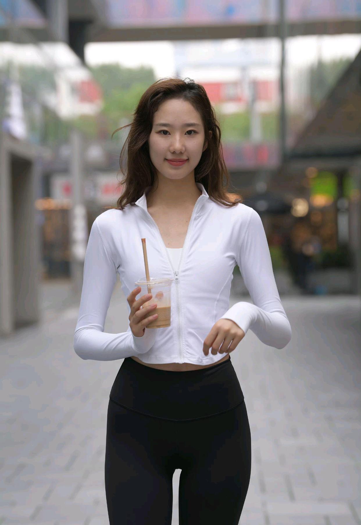 图片[2]-像刘亦菲的黑色瑜伽裤女孩J2237 340P1V-14.8GB-爱拍图库