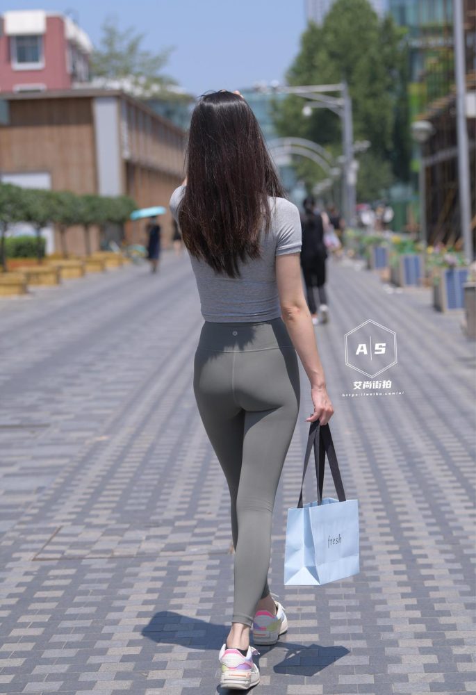 图片[1]-非常漂亮的瑜伽裤女孩J2192 501P1V-15.5GB-爱拍图库