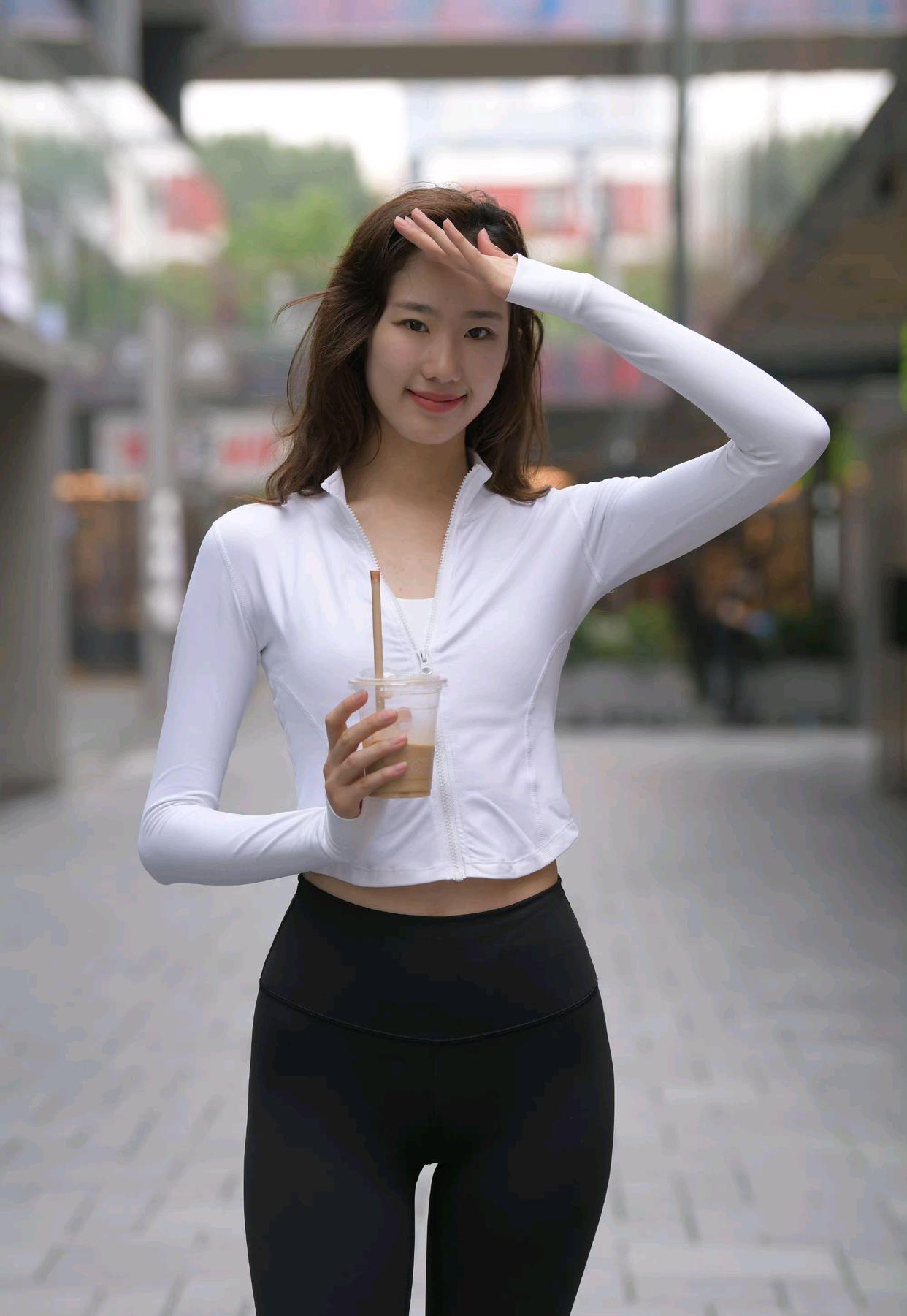 图片[4]-像刘亦菲的黑色瑜伽裤女孩J2237 340P1V-14.8GB-爱拍图库