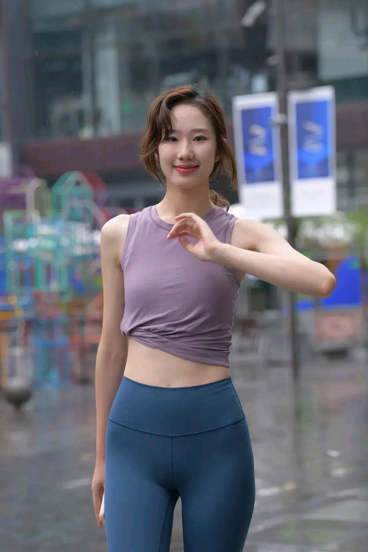 图片[2]-像刘亦菲的蓝色瑜伽裤姑娘J2234 552P1V-20.5GB-爱拍图库