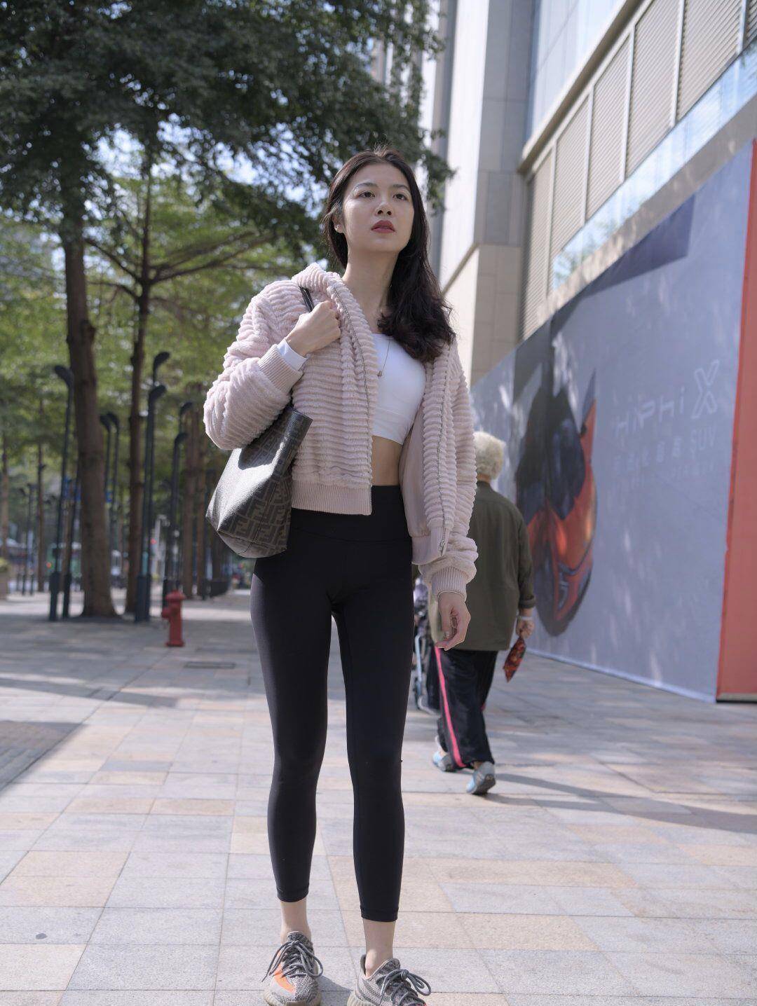 图片[2]-逛街的紧身瑜伽裤女孩 J1455 411P2V-26.6GB-爱拍图库
