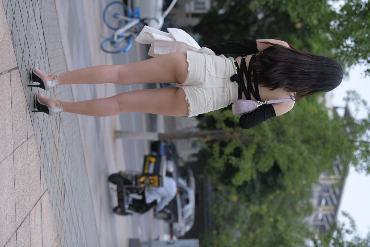 图片[5]-白色短裤的女生笑的很开心【177P】00035-爱拍图库