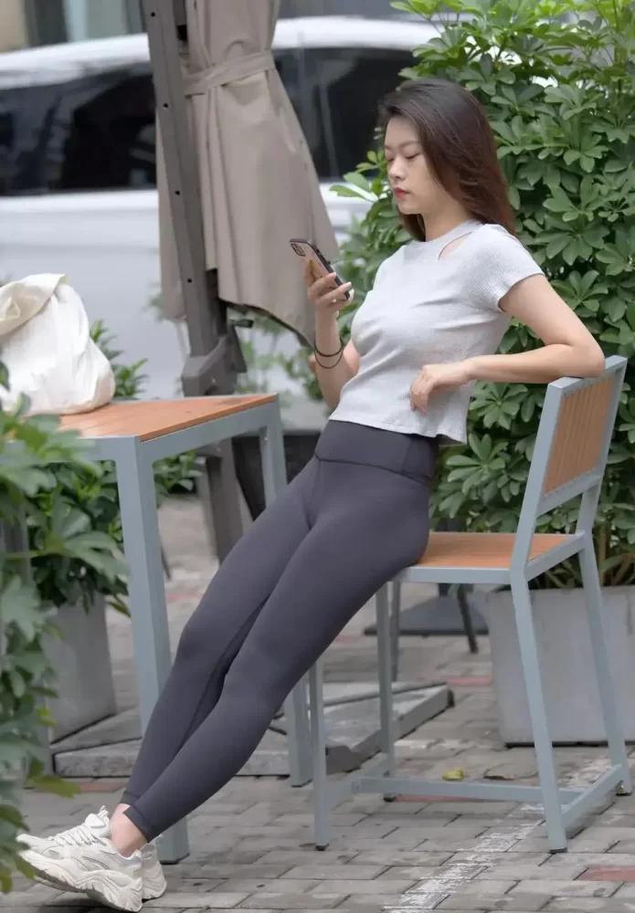 图片[4]-黑色瑜伽裤靓丽女孩J2200 905P1V-30.5GB-爱拍图库