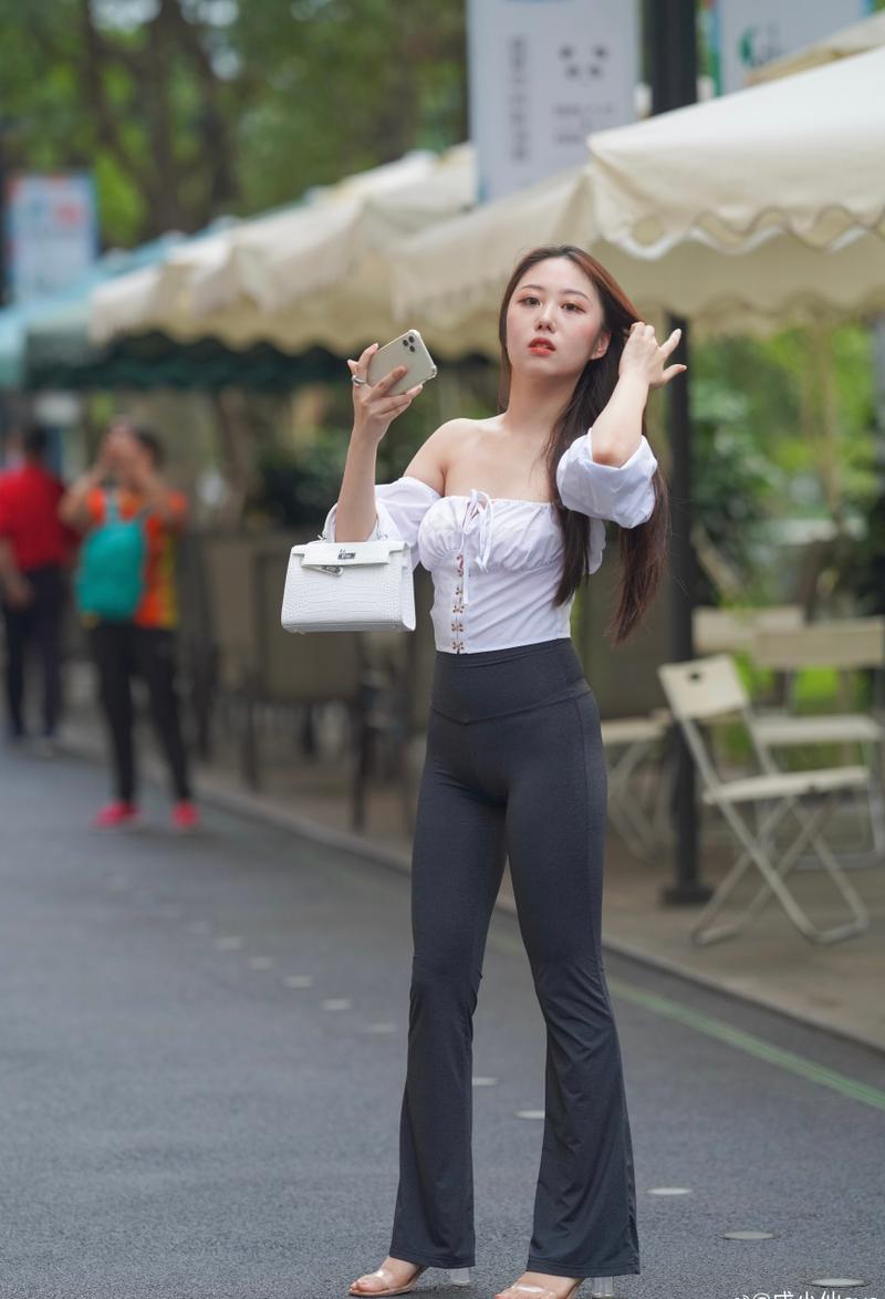 图片[2]-身材非常哇塞的瑜伽裤女孩  J1333 521P6V-21.6GB-爱拍图库