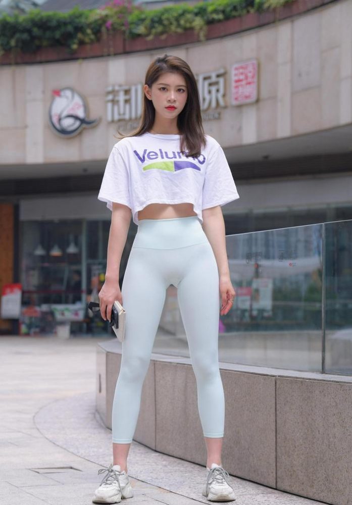 图片[1]-这个瑜伽裤女孩真的很漂亮 J1960 815P1V-28.9GB-爱拍图库